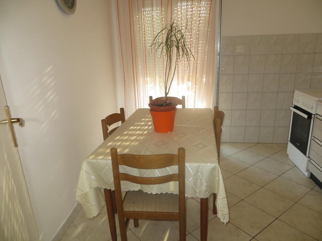 Apartment Sea&Sun Trogir Zimmer foto